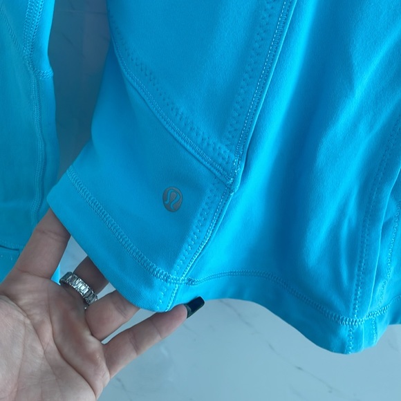 Lululemon Jacket - Picture 6 of 7